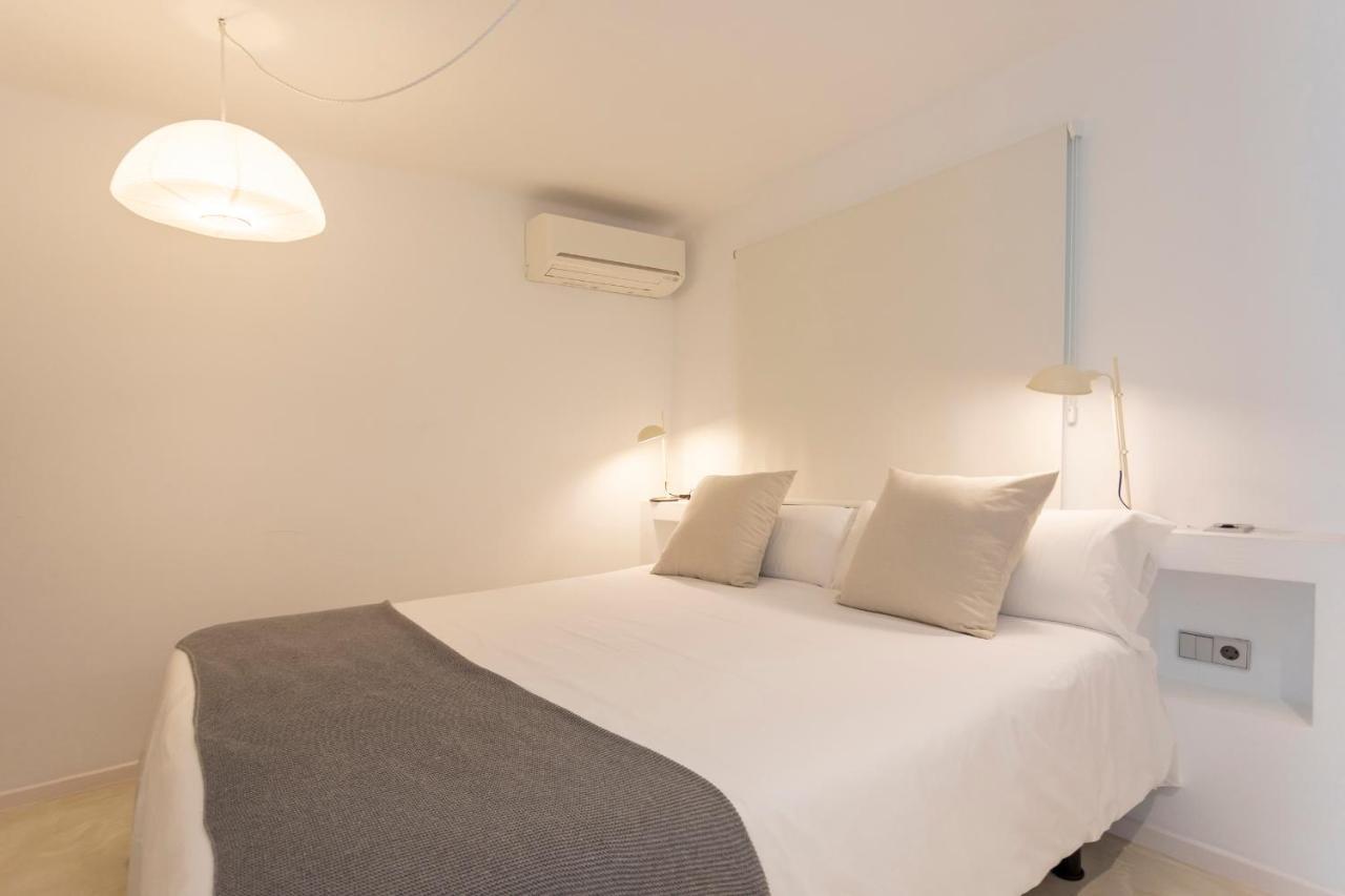 Apartamentos Roca Plana Es Pujols Esterno foto
