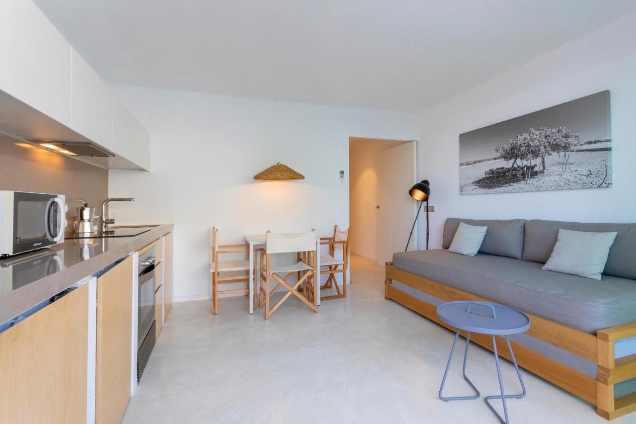 Apartamentos Roca Plana Es Pujols Esterno foto